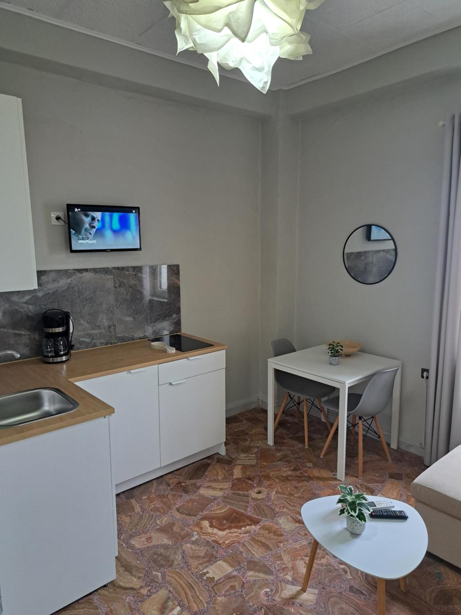 Garden Rooms Pirgos Psilonerou Bagian luar foto